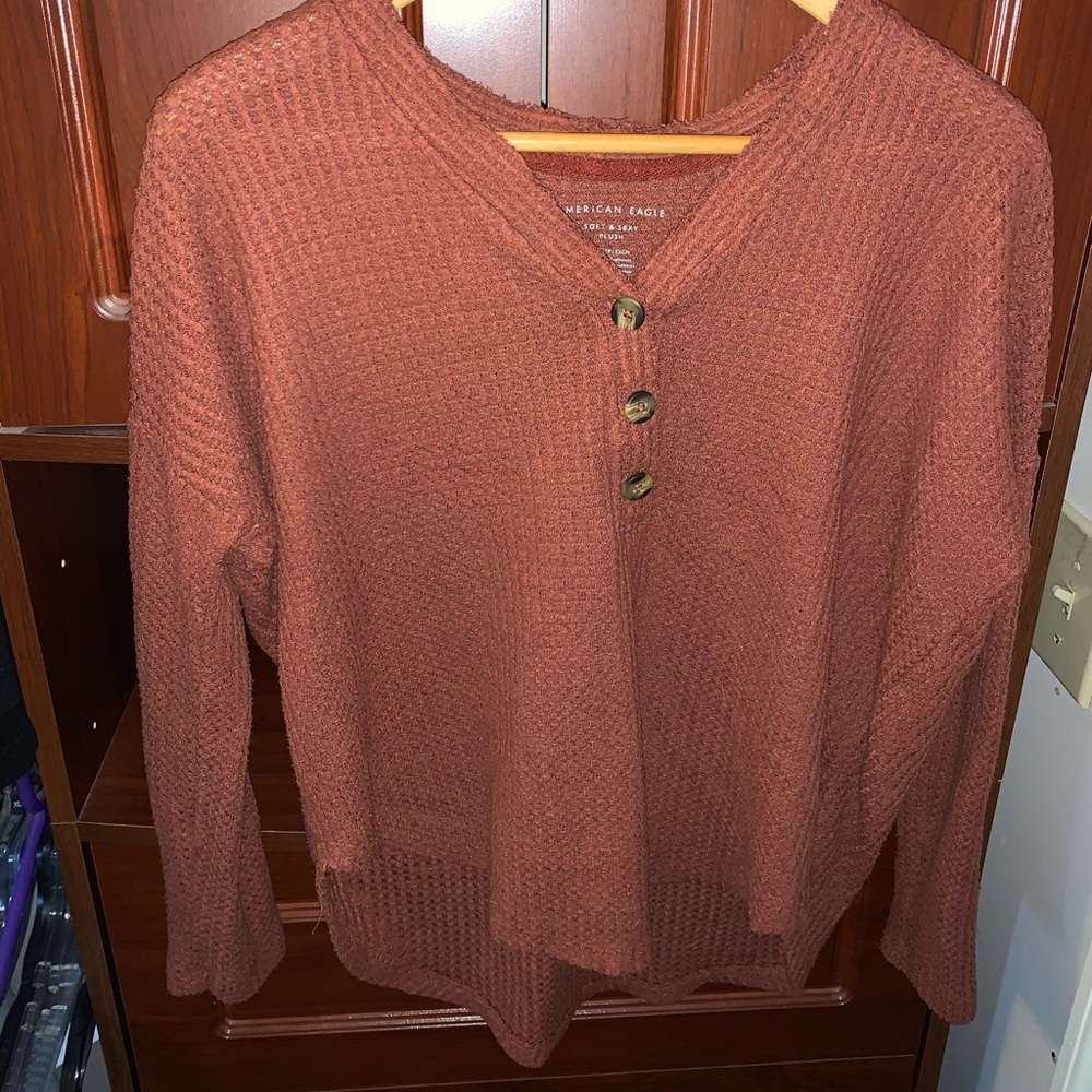 American Eagle Long Sleeve